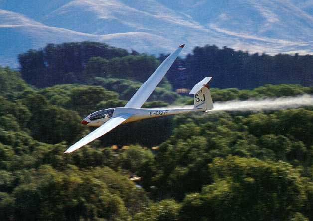 Amazing Aircraft : Discus A Glider